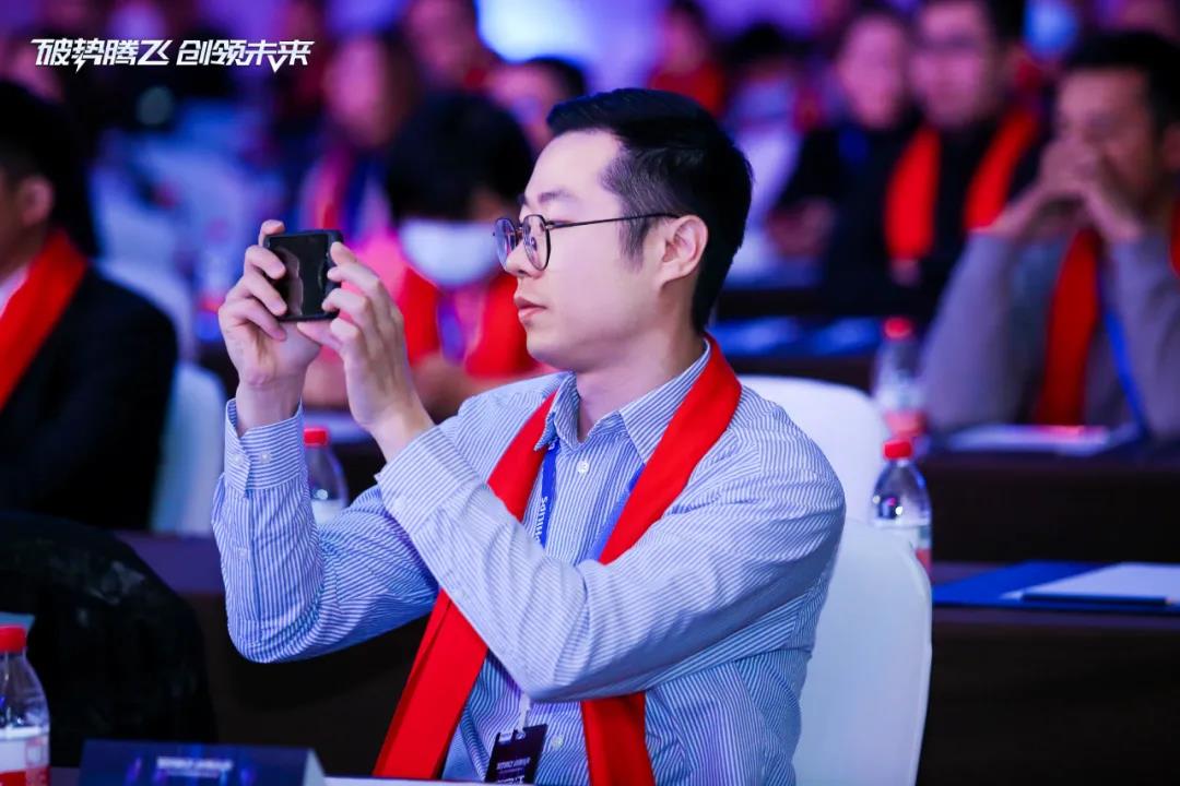 破势腾飞,创领未来!飞利浦智能锁2020年度经销商大会圆满召开! 破势腾飞,创领未来!飞利浦智能锁2020年度经销商大会圆满召开!