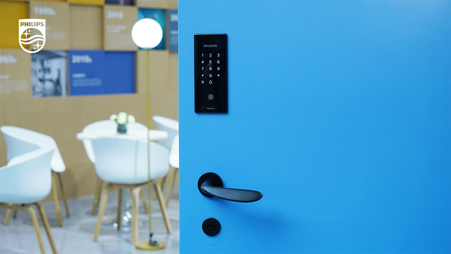 飞利浦智能锁惊艳出圈广州建博会，掌静脉新品首秀即C位