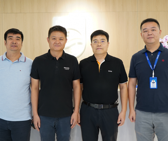 协同驱动产业发展，共谋智慧生活图景